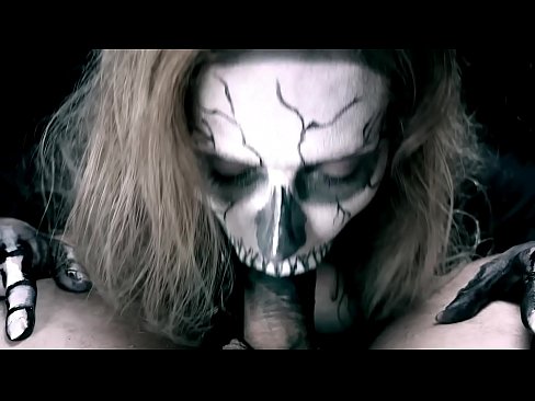 ❤️ Demon girl ng sanggol titi sa kanyang itim na bibig at swallowing cum. ❤️ Anal porn sa amin ﹏